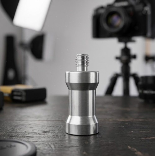Redukcja do statywu M6 na 1/4" wykonana z aluminium - lekka i trwała konstrukcja