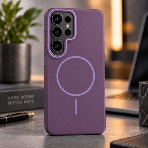 Pokrowiec ochronny na Galaxy S26 Ultra w kolorze fioletowym z matowym wykończeniem soft-touch i antypoślizgową strukturą